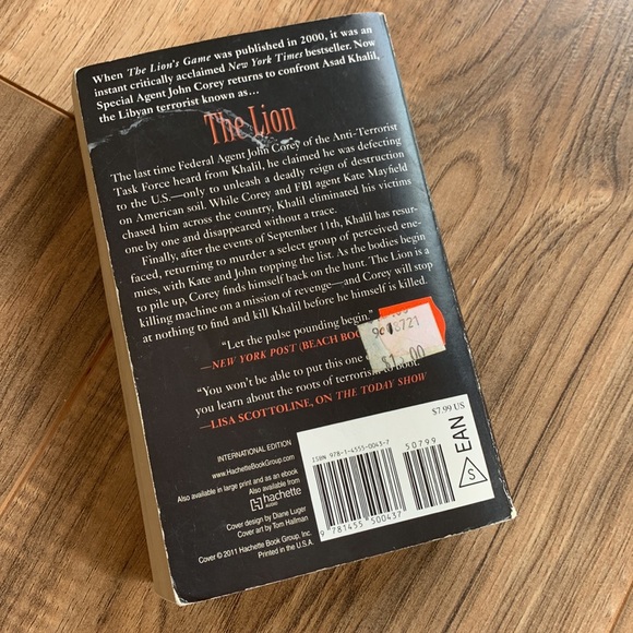 The Lion by Nelson Demille - Picture 2 of 2